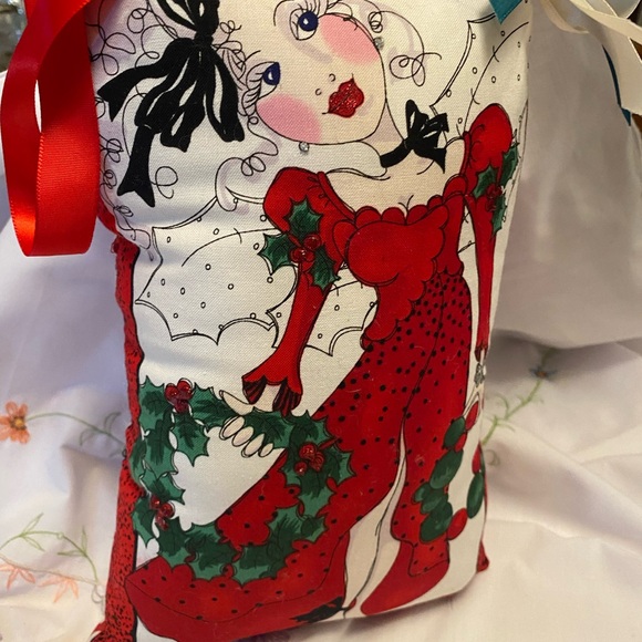 Christmas girl hanging/toss pillow. - Picture 3 of 6